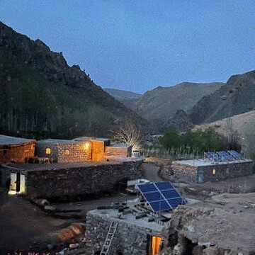 روستای "امن کندی" میاندوآب، اولین روستای برق‌دار شده توسط سیستم خورشیدی در آذربایجان‌غربی