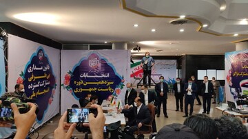 ۲ وزیر دیگر احمدی نژاد کاندیدای ریاست جمهوری شدند /رستم قاسمی با رئیس ستادش آمد +عکس