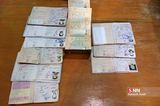 رئیسی از کدام نقطه ایران اعلام کاندیداتوری می کند؟ / یک کشاورز هم نامزد شد /آقای کاندیدا با عکس مصدق به وزارت کشور آمد