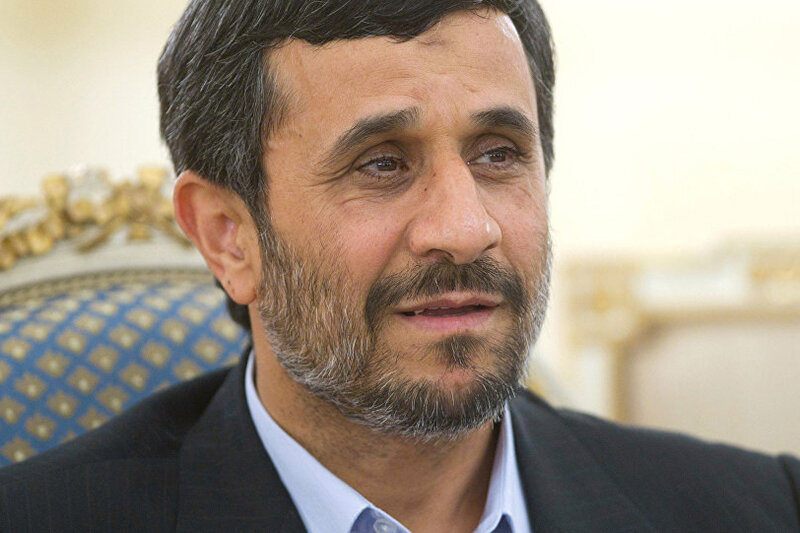 عکس | تصویری از کبودی زیر چشم محمود احمدی‌نژاد جنجالی شد