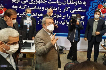 بازدید وزیر کشور از محل ثبت‌نام انتخابات ۱۴۰۰