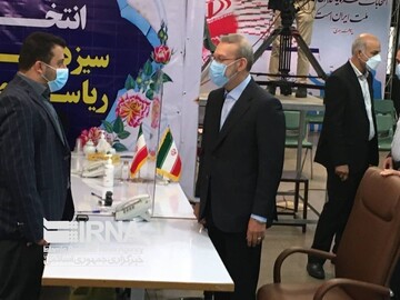 علی لاریجانی در انتخابات ریاست جمهوری ثبت نام کرد