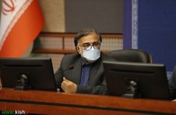 در صورت موافقت با واردات واکسن کرونا به کیش ، واکسیناسیون با نظارت وزارت بهداشت و درچارچوب سند ملی انجام می شود