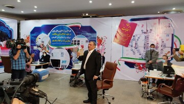 وزیر اقتصاد احمدی نژاد کاندیدای ریاست جمهوری شد