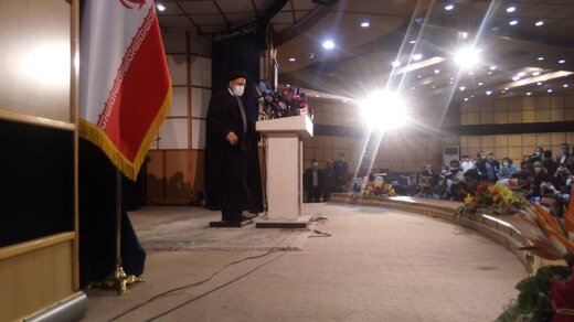 ابراهیم رئیسی: کسی به خاطر من انصراف ندهد /مستقل آمده ام /مردم خانه‌هایشان را به ستاد تبدیل کنند