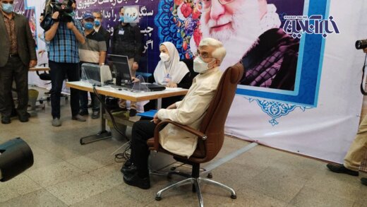 تصویری از لحظه‌ ثبت نام سعید جلیلی در انتخابات ریاست جمهوری