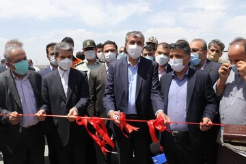 افتتاح ۱۰۳ کیلومتر از کریدور بزرگراهی غرب کشور / فرودگاه ارومیه مجهز به سامانه کمک ناوبری شد