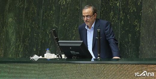 رزم حسینی در مجلس: تبدیل به صادرکننده فولاد شدیم / لزوم عرضه فولاد در بورس 