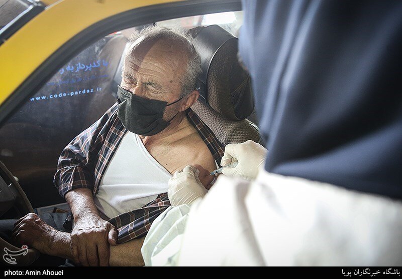 چهاررقمی شدن تعداد مبتلایان روزانه کرونا/ واکسن‌های ایرانی در مرحله آخر کارآزمایی