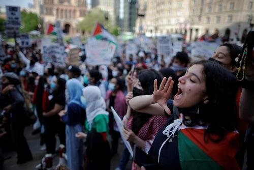 تظاهرات در اعلام همبستگی با فلسطین در شهر بوستون ایالت ماساچوست آمریکا