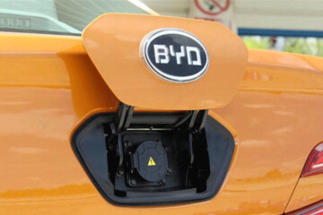 عکس | ورود لاکچری‌ترین خودروی چینی به ایران