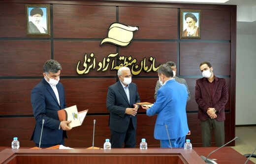مدیرعامل سازمان منطقه آزاد انزلی از کارکنان روابط عمومی و امور بین الملل قدردانی کرد