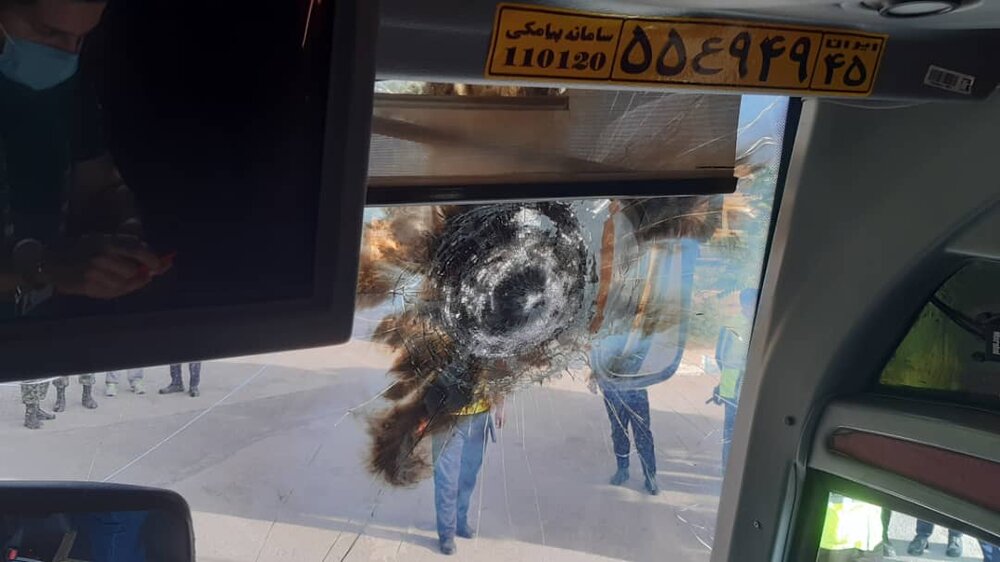 حمله با نارنجک به اتوبوس پرسپولیس در اصفهان!/عکس