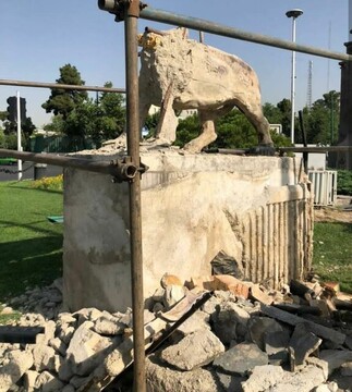 تخریب مجسمه شیرهای ۸۵ ساله میدان حر