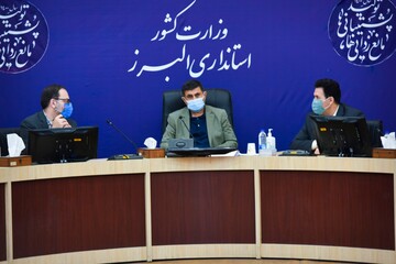 کسانی که با قطار توسعه البرز همراه نیستند، از دور خارج شوند
