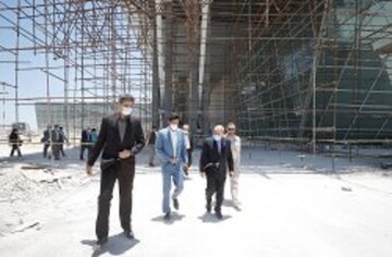 سفر مشاور رییس جمهور به کیش با هدف پیگیری پیشرفت ساخت پایانه جدید فرودگاه بین المللی این جزیره