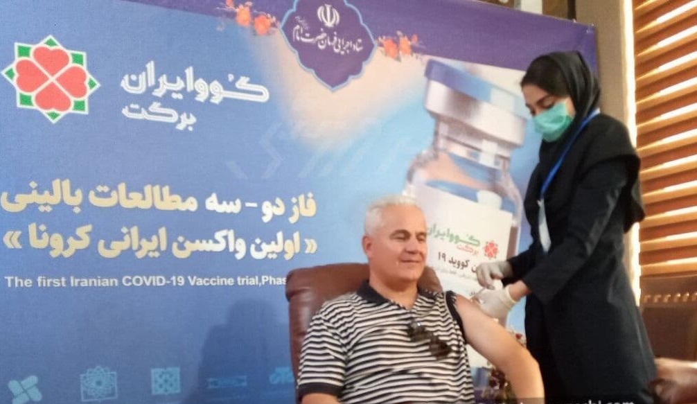 آقای گل پرسپولیس واکسن کرونا زد/عکس
