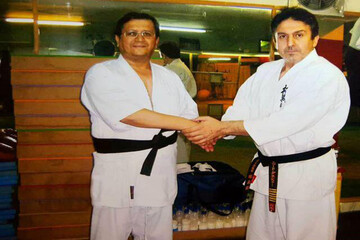 تصاویر | همتی از مدارک کاراته و کمربند مشکی‌اش رونمایی کرد