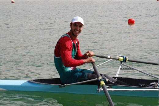 قایقرانی که برای حضور در آتش‌نشانی قید المپیک را زد