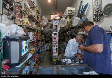 تماشای اولین مناظره نامزدهای ریاست جمهوری - اصفهان