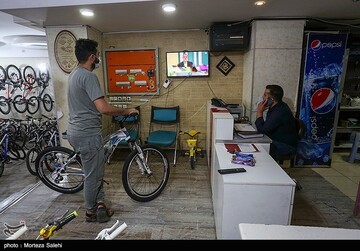 تماشای اولین مناظره نامزدهای ریاست جمهوری - اصفهان