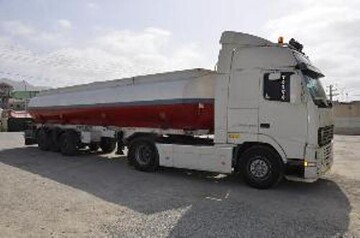 توقیف کامیون حامل سوخت قاچاق در بویین‌زهرا
