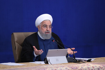 روحانی: زبان تشکر در کشور ما دچار لکنت عجیبی شده است 