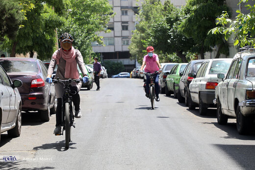 روایتی از دوچرخه‌سواری در خیابان‌های تهران؛ «زمانی به ما می‌گفتند جایتان اینجا نیست»