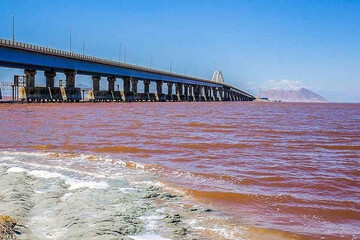 با احیای دریاچه ارومیه، کشاورزی منطقه نابود می‌شود؟