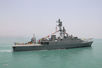 تصاویر | قابی دیگر از غرور ملی؛ الحاق ناوشکن دنا و ناو مین شکار شاهین به نیروی دریایی