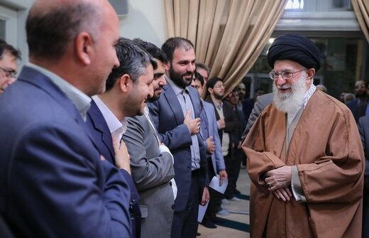 صدری‌نیا: «غیر رسمی»، فضای واقعی جلسات رهبری را به تصویر می‌کشد