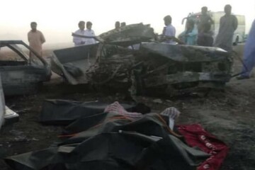 تصاویر | حادثه خونین در جاده سراوان به خاش/ ۶ نفر در آتش سوختند