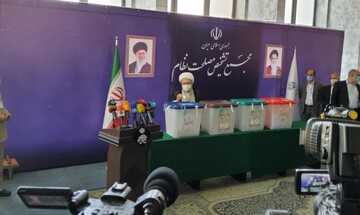 آملی لاریجانی، سردار حاجی و غفوری فرد رأی دادند /حضور یک مرجع تقلید پای صندوق +عکس