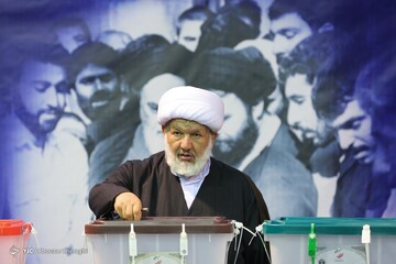حضور شخصیت‌های سیاسی در انتخابات_۱۴۰۰