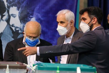 حضور شخصیت‌های سیاسی در انتخابات_۱۴۰۰