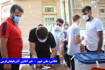 حضور ارومیه‌ای و اعضای باشگاه ۹۰ در پای صندوق‌های رای انتخابات ۱۴۰۰