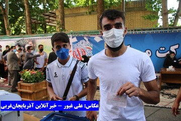 حضور ارومیه‌ای و اعضای باشگاه ۹۰ در پای صندوق‌های رای انتخابات ۱۴۰۰