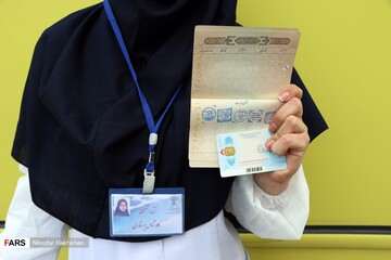 تصاویری از اخذ رأی از کادر درمان در شهرکرد