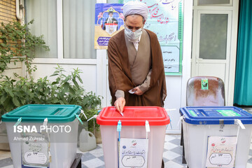 حضور شخصیت ها و مسئولین نظام در انتخابات ۱۴۰۰
