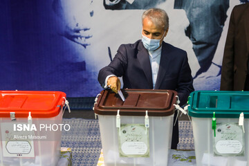 حضور شخصیت ها و مسئولین نظام در انتخابات ۱۴۰۰