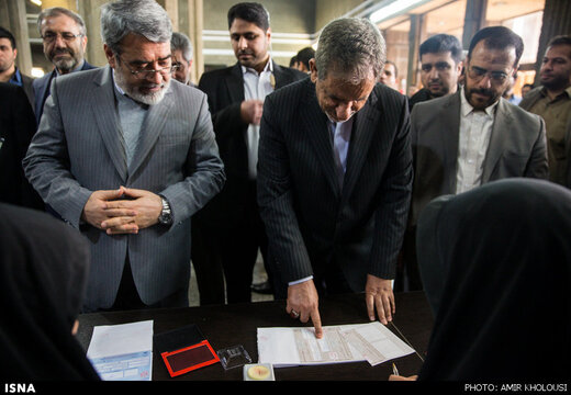 ببینید | حضور اسحاق جهانگیری در ستاد انتخابات وزارت کشور 