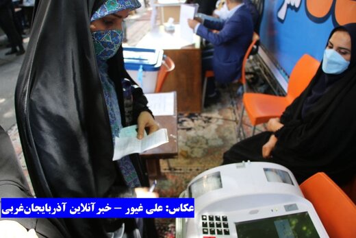 حضور ارومیه‌ای و اعضای باشگاه ۹۰ در پای صندوق‌های رای انتخابات ۱۴۰۰