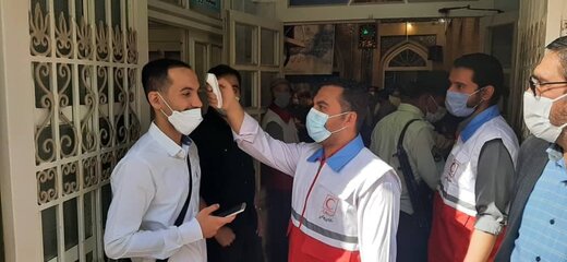 کیک سیاسی برای انتخابات ۱۴۰۰/ کودکان غوغا به پا کردند/  عروس و داماد یزدی هم رای دادند
