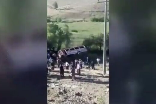 ببینید | واژگونی مرگبار خودرو حامل صندوق رأی