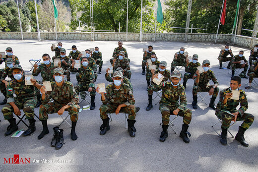 سربازان میهن هم به استقبال صندوق رای رفتند