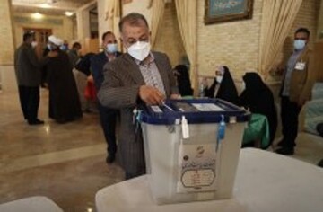حضور مردم پای صندوق های رای اقتدار نظام اسلامی را تقویت می کند