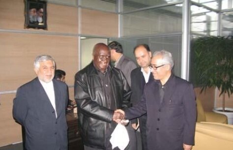 درگذشت کِنِت کائوندا و خاطره ای از دیدار با رهبر انقلاب