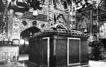 تصاویری از حرم امام رضا(ع) در دوران قاجار