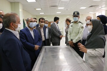 بازدید  رییس کل دادگستری لرستان از سالن تشریح پزشکی قانونی خرم اباد