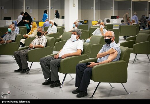 تزریق دوز دوم واکسن کرونا سالمندان بالای۷۵ سال